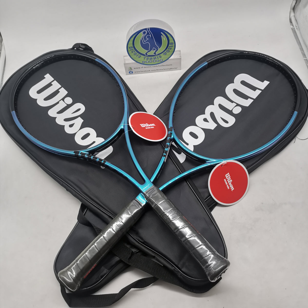 Wilson Ultra Pro V4 Blue Black WR116711U2 Grip#2 305g/ 10.8