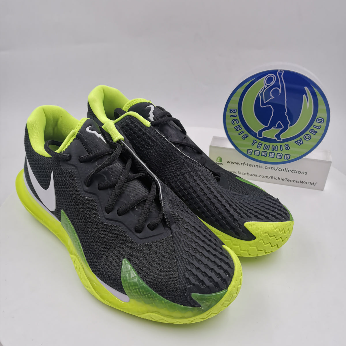 nike men's court air zoom vapor cage 4 tennis shoes black and volt
